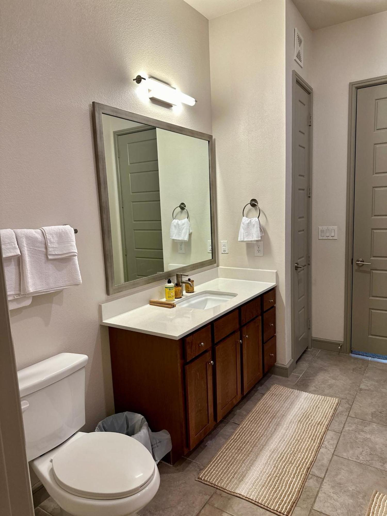 Downtown Houston Cozy Queen Suite Dış mekan fotoğraf